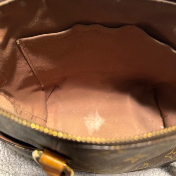 Louis Vuitton Totally MM Shoulder Bag - Picture 12 of 13